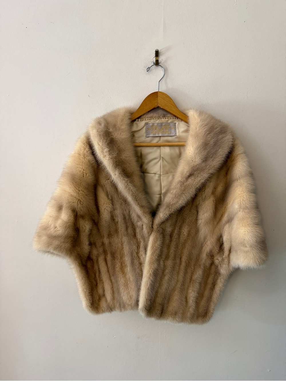 Vintage Luxury Mink Cream Short Fur Cape with Shawl Collar